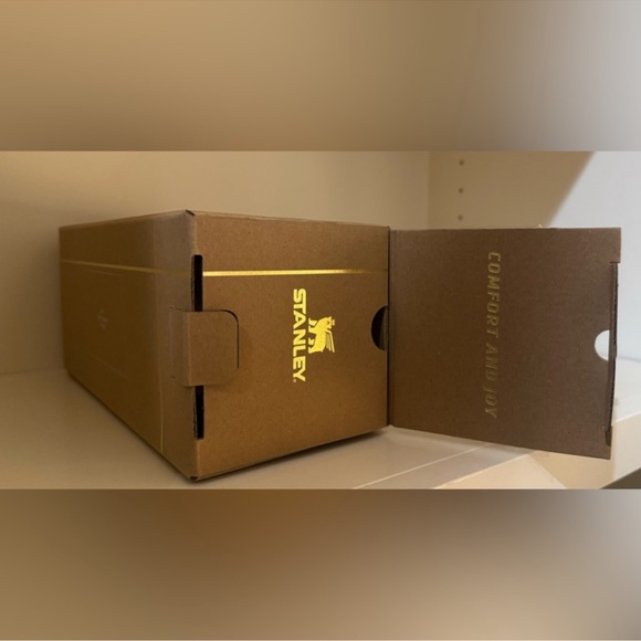 🎉LAST CHANCE🎉Stanley 40oz. Quencher H2.0 FlowState Tumbler Glided Pomegranate - Picture 5 of 14